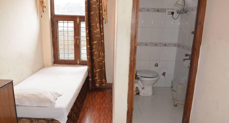 Hotel Apple Royal & Restaurant, Kullu 4
